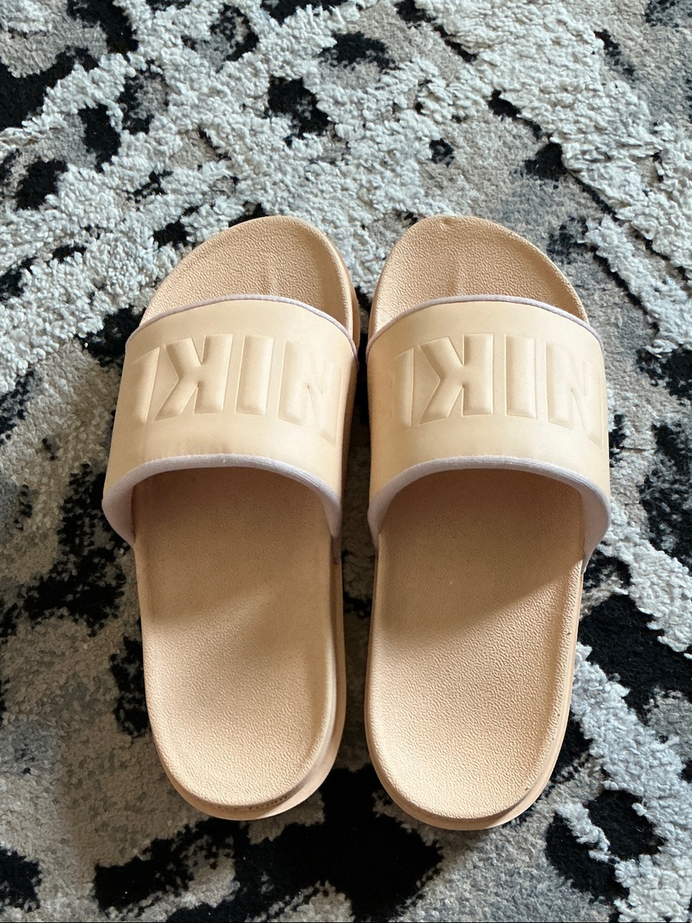 Nike Peach-Beige Slide Sandals